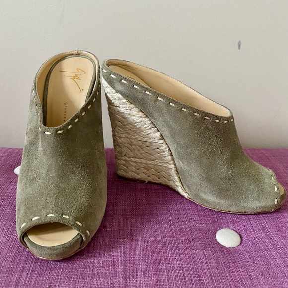 Giuseppe Zanotti Koka Velour Jasmin Wedge Sandals - Picture 5 of 13